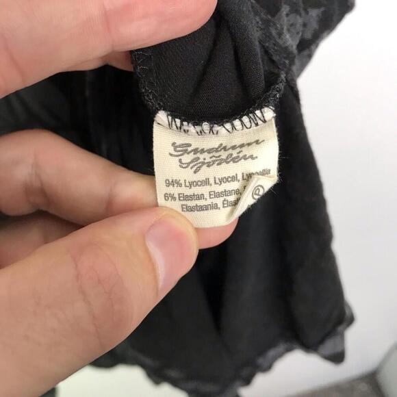 Gundrun Sjoden Dress Womens M Dark Florals Cap Sleeve V Neck Stretchy Casual - Picture 6 of 7